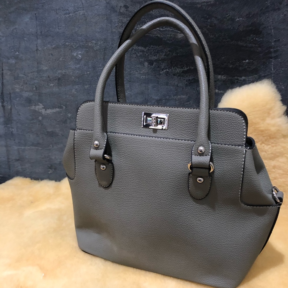 NWOT Handbag from Poppy & Stella’s.